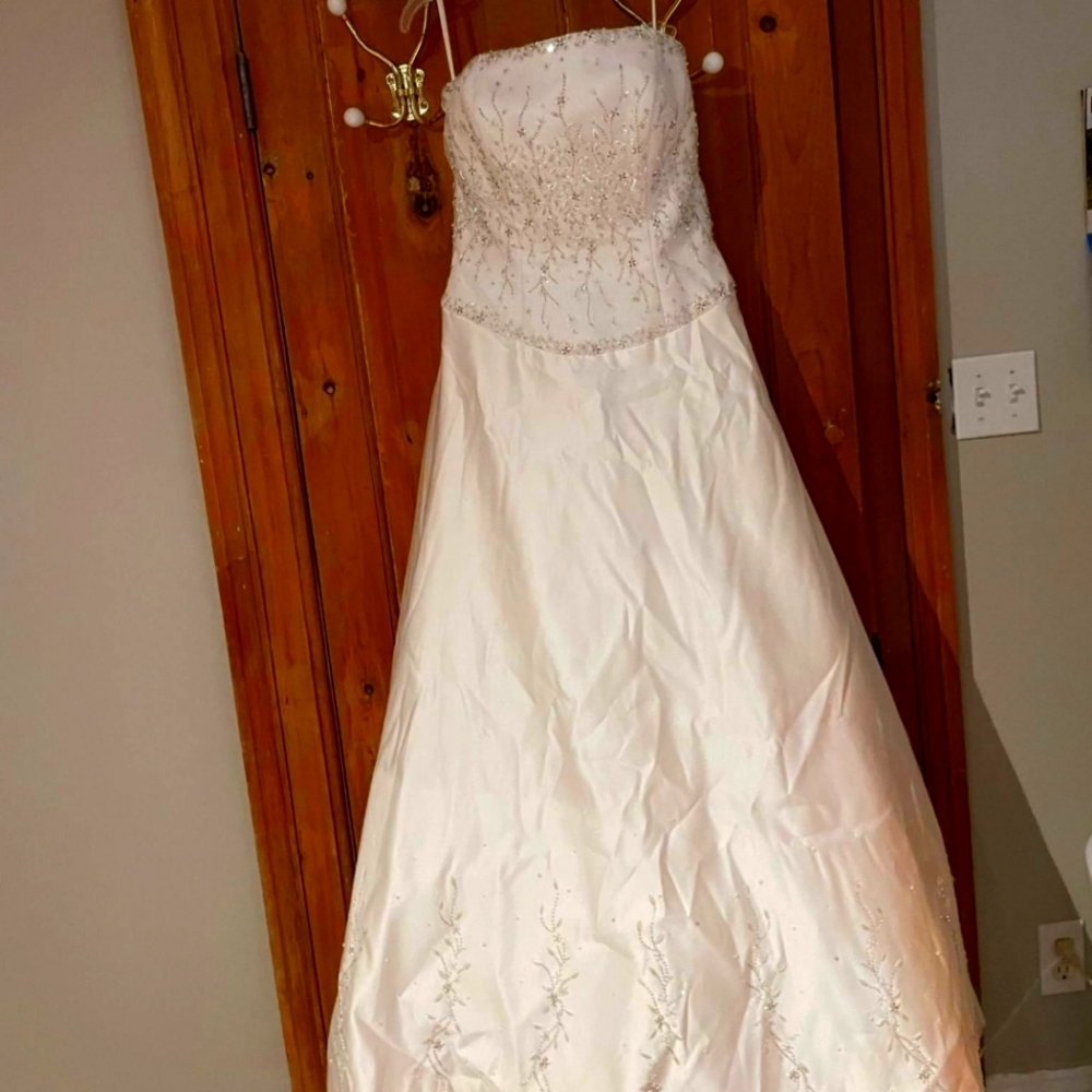 Wedding dress